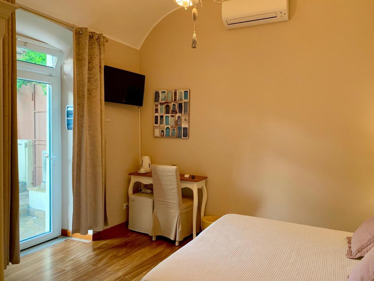 Cernaia Room La Spezia Exteriör bild